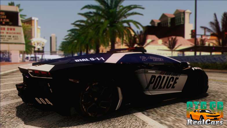 Lamborghini Aventador LP 700-4 Police - 4