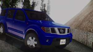 Nissan Pathfinder - 1